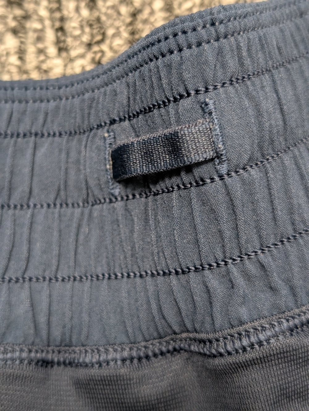 Lululemon Shake It Out High-Rise Run Short 2.5” Navy XL - Picture 10 of 14